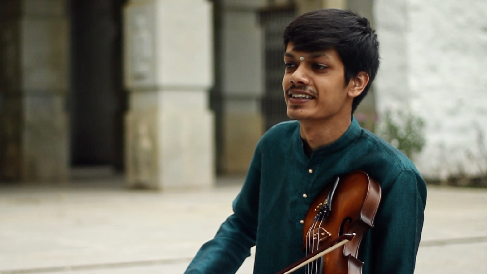 Sanath Kumar Naibhi in his element with the Violin. Learn Carnatic Violin